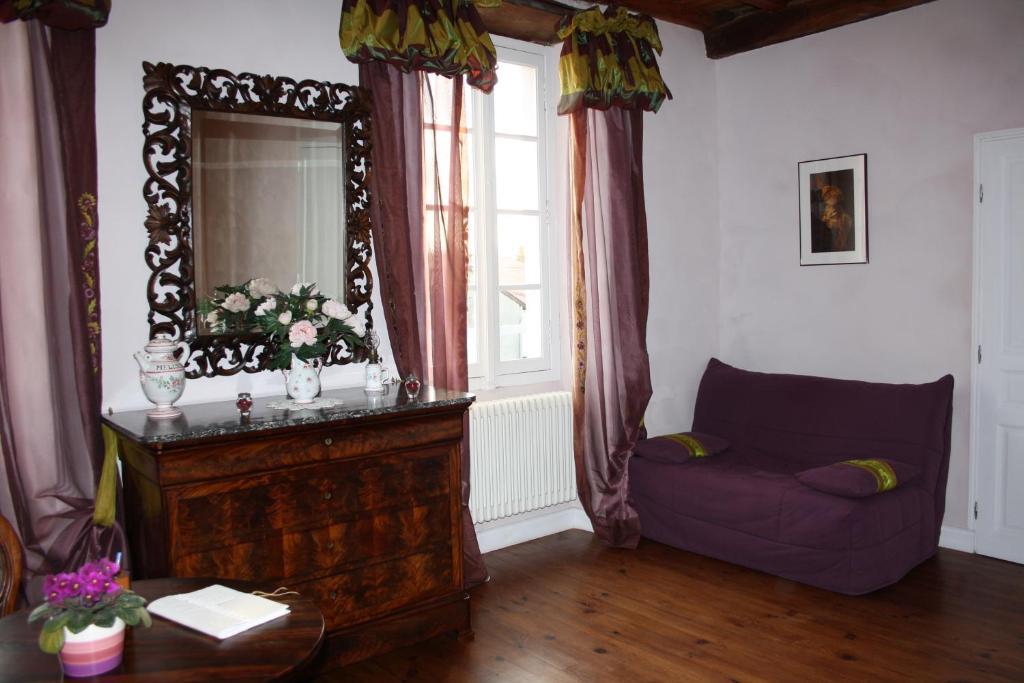 La Maison D'Anais Vic-en-Bigorre Ruang foto
